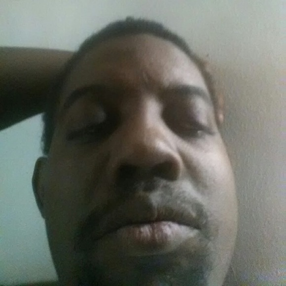 Profile Picture of Steven Ramseur (@stevo20) on Poshmark