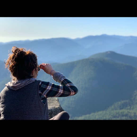 Profile Picture of Karlee Godejohn (@karljo0317) on Poshmark