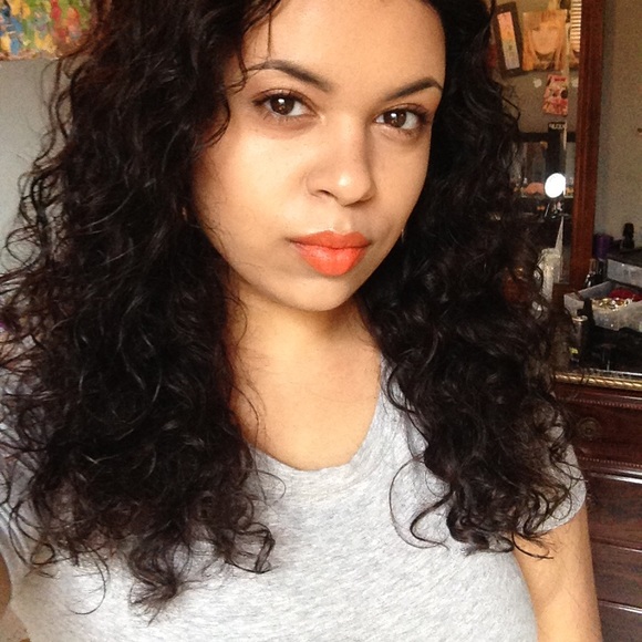 Profile Picture of Samantha Gatson (@samanthag71797) on Poshmark
