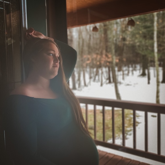 Profile Picture of Amber Ijams (@amberijams) on Poshmark