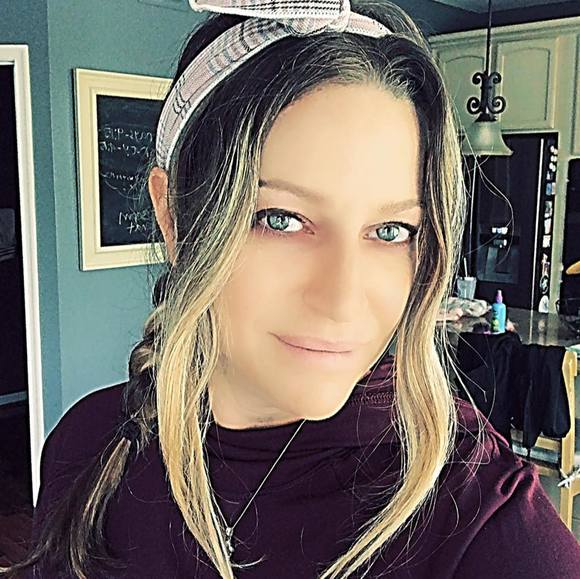 Profile Picture of Malinda Herbert herrity (@malherrity) on Poshmark