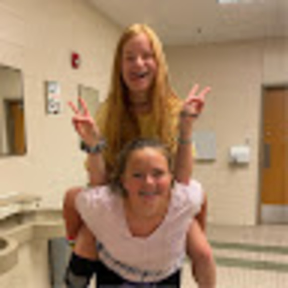 Profile Picture of Audrey Ragains (@aragains2) on Poshmark