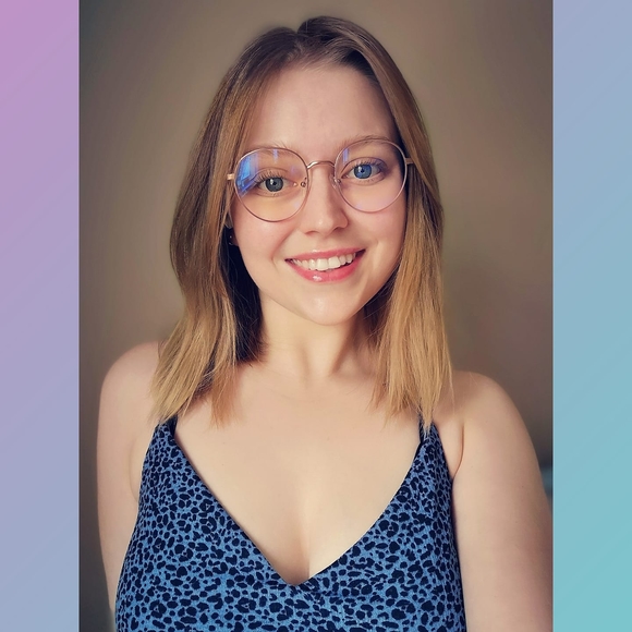 Profile Picture of Aura Mummery (@auraclemum2) on Poshmark
