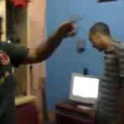 Profile Picture of Julio Oshiro (@julioemae) on Youtube