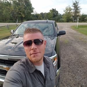 Profile Picture of Dustin (@DustinRunyon84) on Twitter