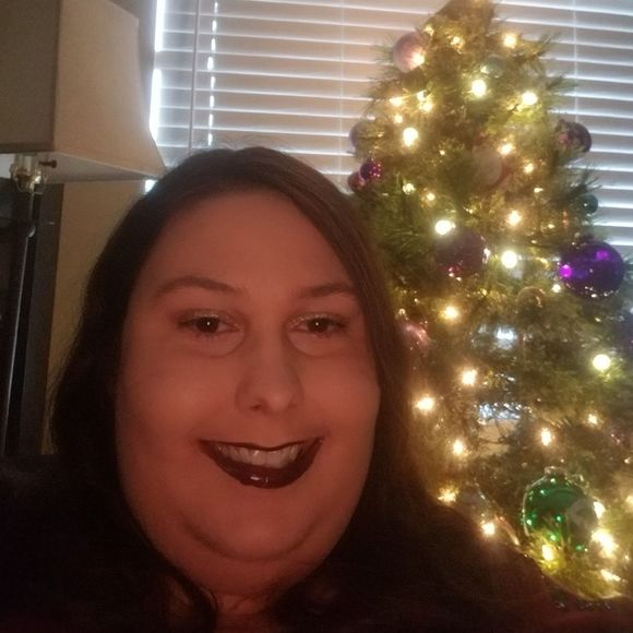 Profile Picture of Norah Pietrzak (@norahnoble18) on Poshmark