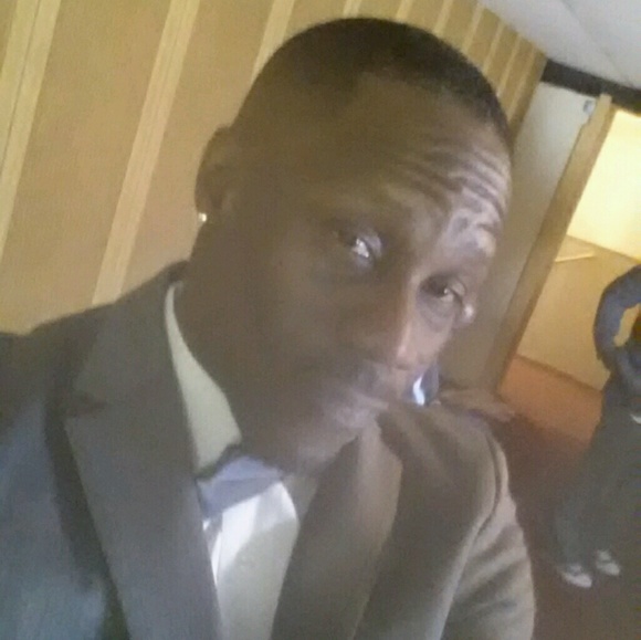 Quinn Mitchell - Poshmark Profile Picture of Quinn Mitchell (@jtec213) on Poshmark