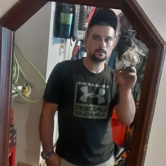 Profile Picture of Corey Dami (@coreydami15) on Poshmark