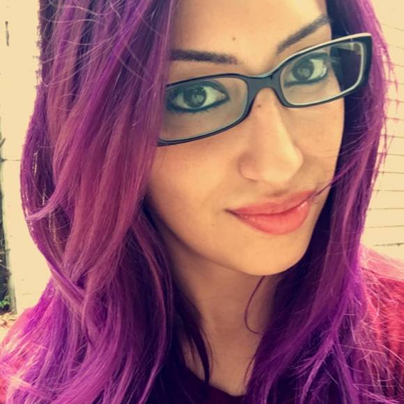Profile Picture of Miriam Enriquez (@miriam20872) on Poshmark