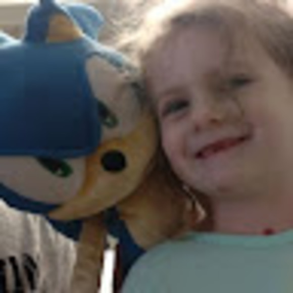 Profile Picture of Dustin Daylong (@daylongdustin) on Poshmark