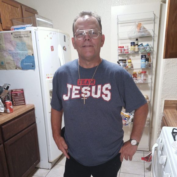 Profile Picture of Paul Hall (@paulhall) on Poshmark