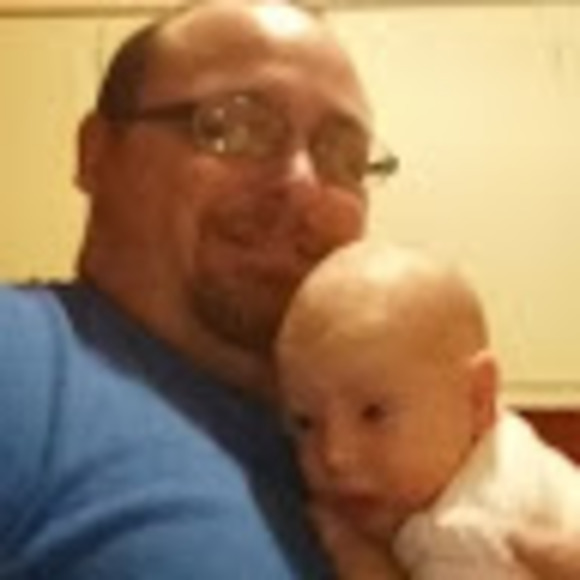 Profile Picture of Bill Wanzer (@billwanzer2010) on Poshmark