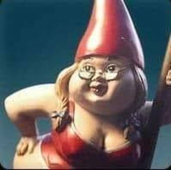 Profile Picture of Kim Sinclair (@kimsinclair308) on Poshmark