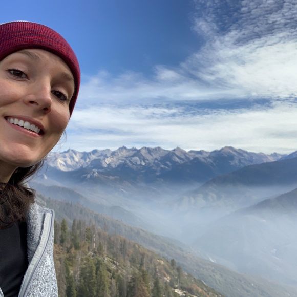 Profile Picture of Janell Bame (@janbam12) on Poshmark