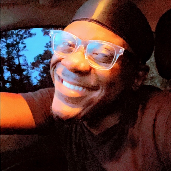 Profile Picture of Jason Evans (@jasonevans255) on Poshmark