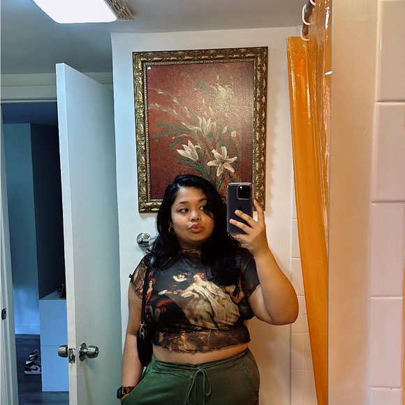 Profile Picture of Katrina Cleope (@mariakatareeena) on Poshmark