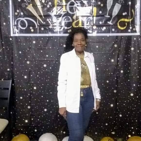 Profile Picture of Riscarda Arazamendi (@elenamariani123) on Poshmark