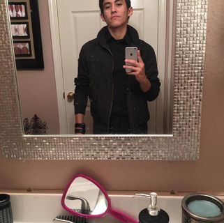 Profile Picture of Jonathan Zubiate (@jonathan.zubiate.5) on Facebook