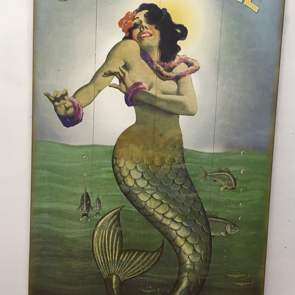 Profile Picture of Alexis Alexakos (@aale3344) on Poshmark