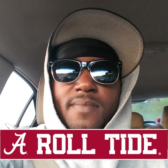 Profile Picture of Timothy Andrews (@timothyandrews) on Poshmark