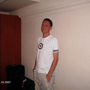 Profile Picture of Andrew Marriott (@mario_land) on Myspace