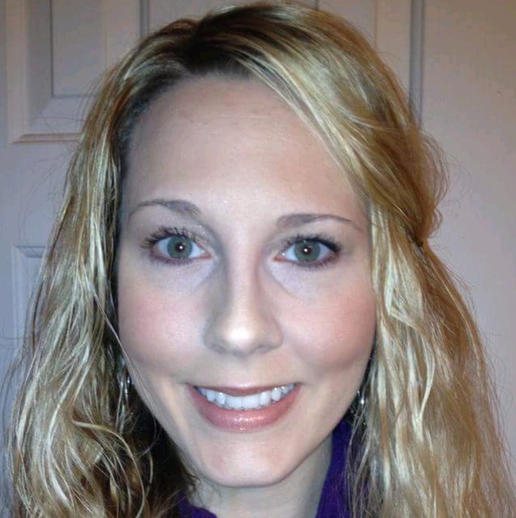 Profile Picture of Misty Rickman (@mistyrickman) on Poshmark