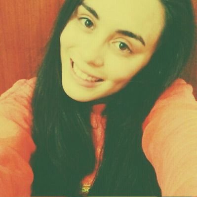 Profile Picture of Débora Campos (@deboracampos050) on Twitter