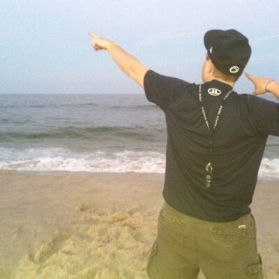 Profile Picture of Jon Holzer (@jonniekix) on Twitter