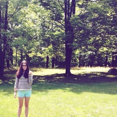 Profile Picture of Charlotte Albert (@C_Albert98) on Twitter
