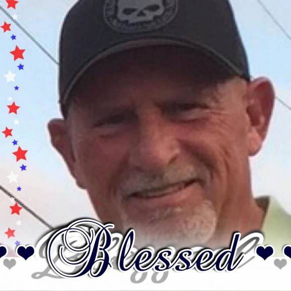 Profile Picture of Ronnie Roberts (@ronnierobe45) on Poshmark