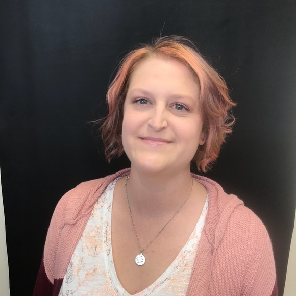 Tricia Foldessy - Poshmark Profile Picture of Tricia Foldessy (@tfoldessy) on Poshmark