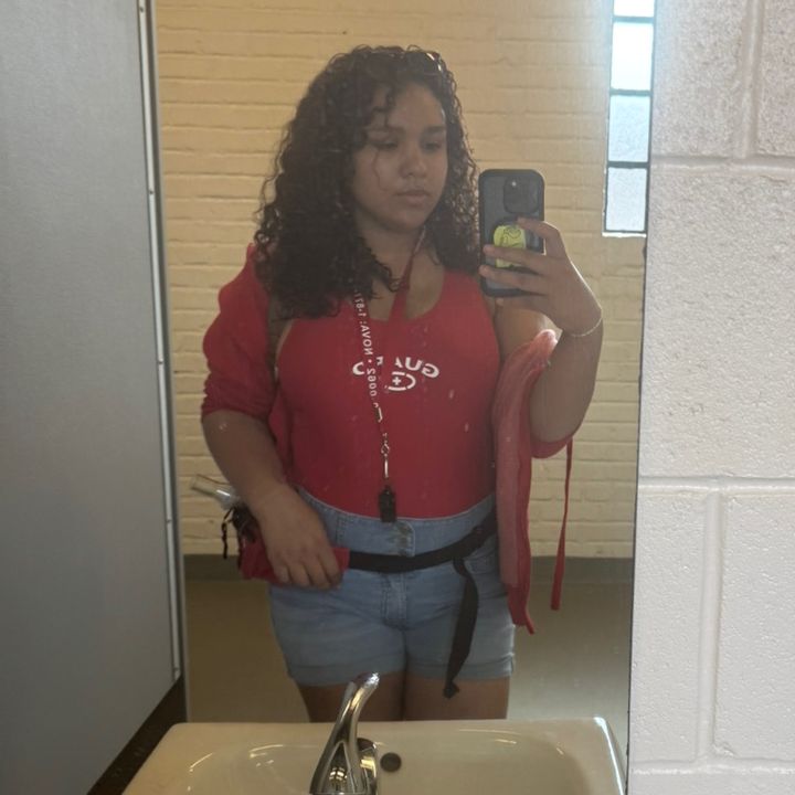 Profile Picture of Lindsey (@condom.png) on Tiktok