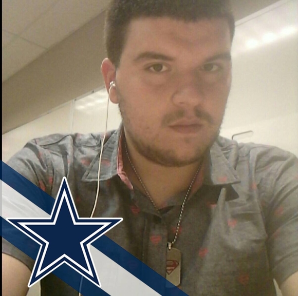 Profile Picture of Mike Hutton (@mikehutton) on Poshmark