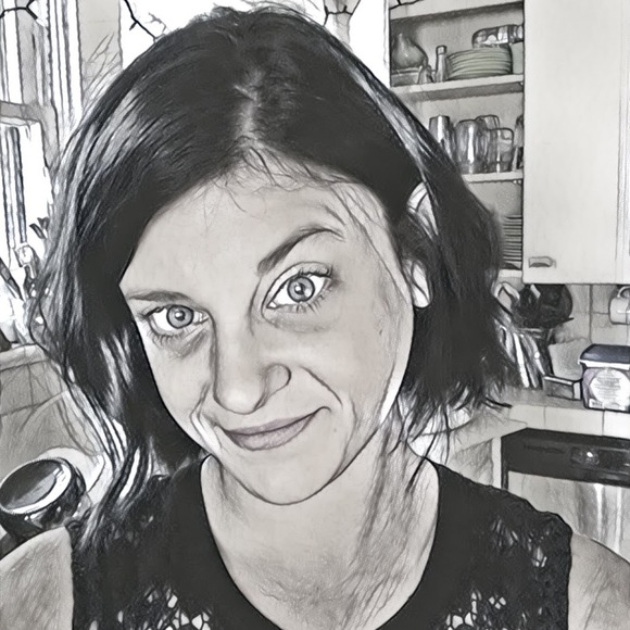 Profile Picture of Amanda Miles (@amandamiles865) on Poshmark