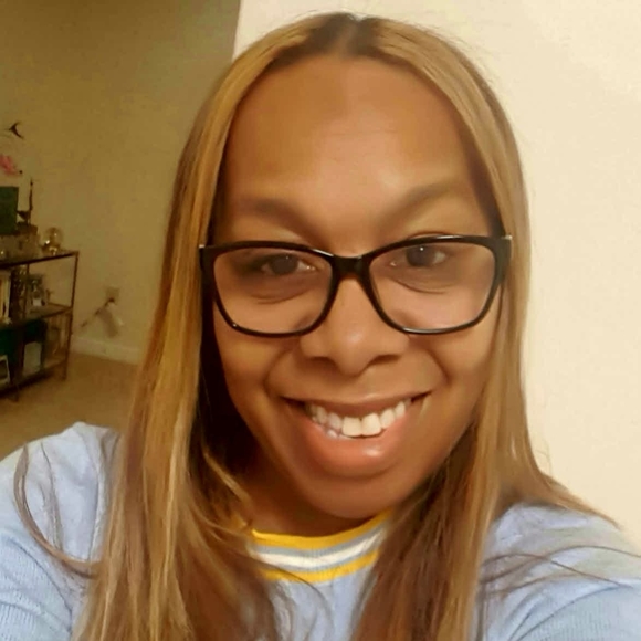 Profile Picture of Darcell Sockwell (@darcell65) on Poshmark