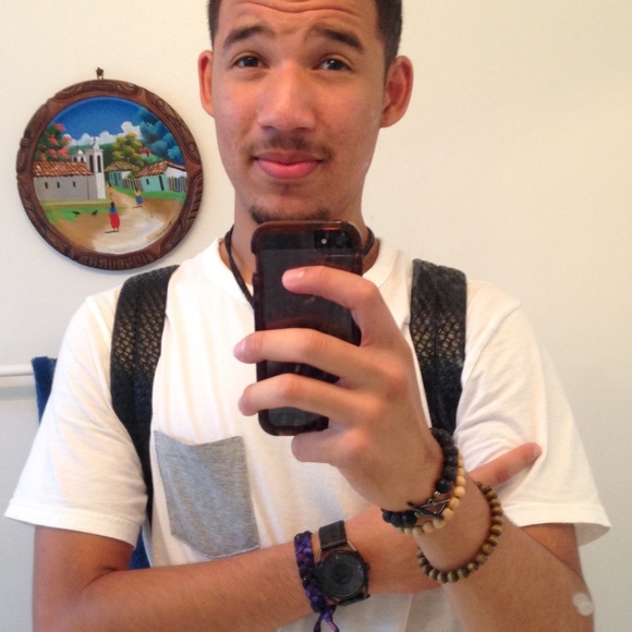 Luis Lisbey - Poshmark Profile Picture of Luis Lisbey (@chewy3244) on Poshmark