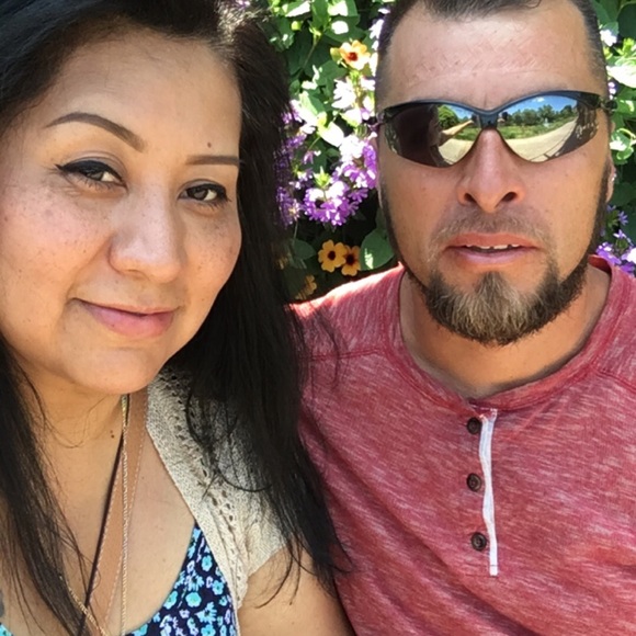 Profile Picture of Renee Caudillo (@reneeandradem) on Poshmark