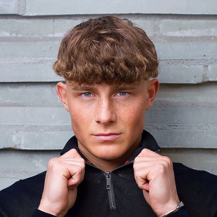 Profile Picture of 𝐃 𝜦 𝚴 | Menswear (@danfllow) on Tiktok