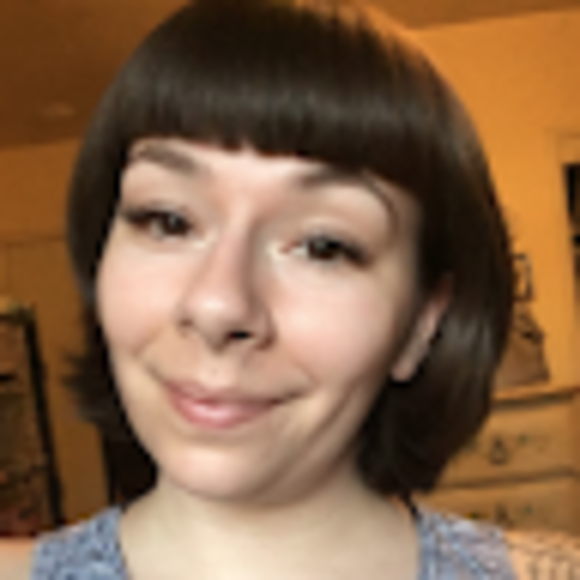 Profile Picture of Joy Oveson (@jeoveson) on Poshmark