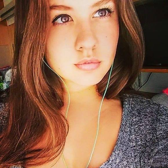 Profile Picture of Kendra Plumbtree (@kendrabean333) on Poshmark