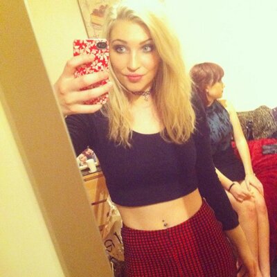 Profile Picture of Becky O'Brien ☮ (@BeckyObrien95) on Twitter