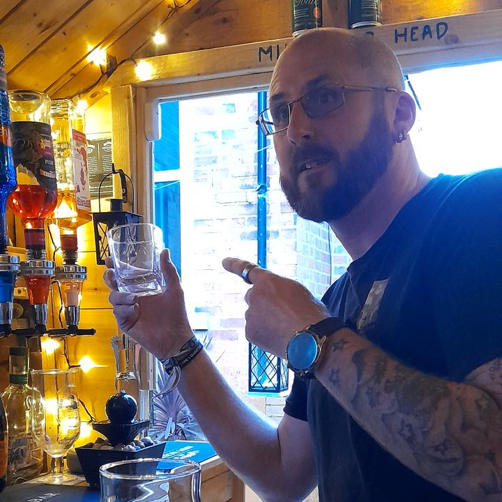 Profile Picture of AndyMcrue (@andymcrue) on Tiktok