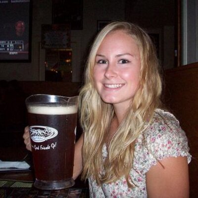 Profile Picture of Mary Hein (@mary_strawbury) on Twitter