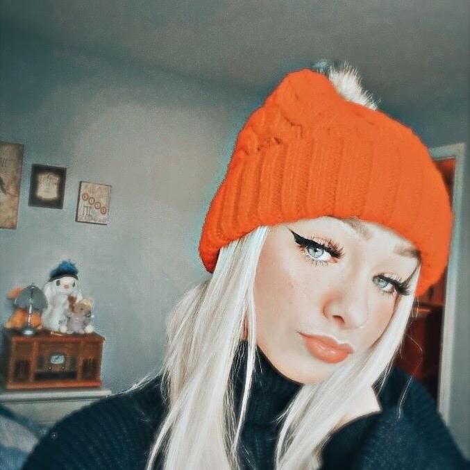 Profile Picture of 𝙅𝙖𝙣𝙚 {🌻☁️} 0.0k (@.lorison) on Tiktok