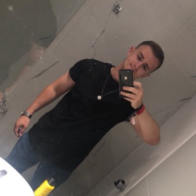 Profile Picture of Graham Hodgson (@_hodgy) on Twitter