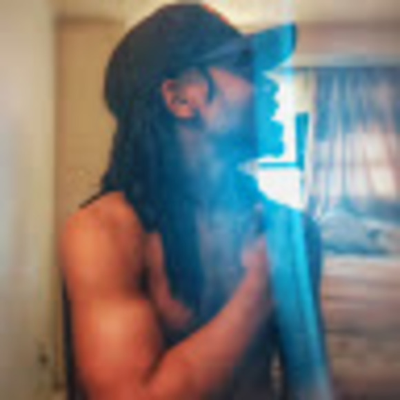 Profile Picture of Ivan Santana (@ivanflow31) on Poshmark