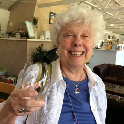 Profile Picture of Agnes Cooley (@CooleyAgnes) on Twitter