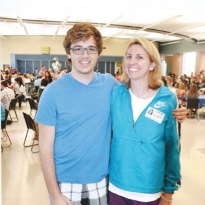 Profile Picture of Nancy Wendell (@damswim4ever) on Twitter