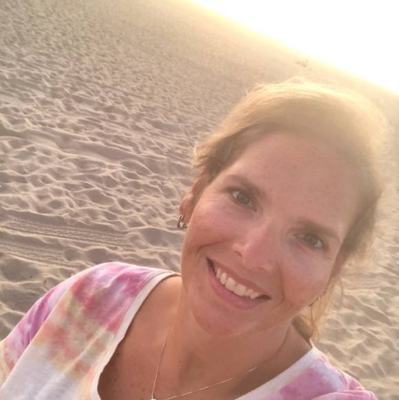 Profile Picture of Dawn Witmer (@purple9105) on Poshmark