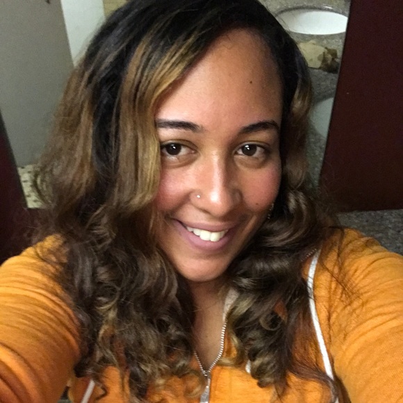 Profile Picture of Sasha Cabrera (@sash_414) on Poshmark